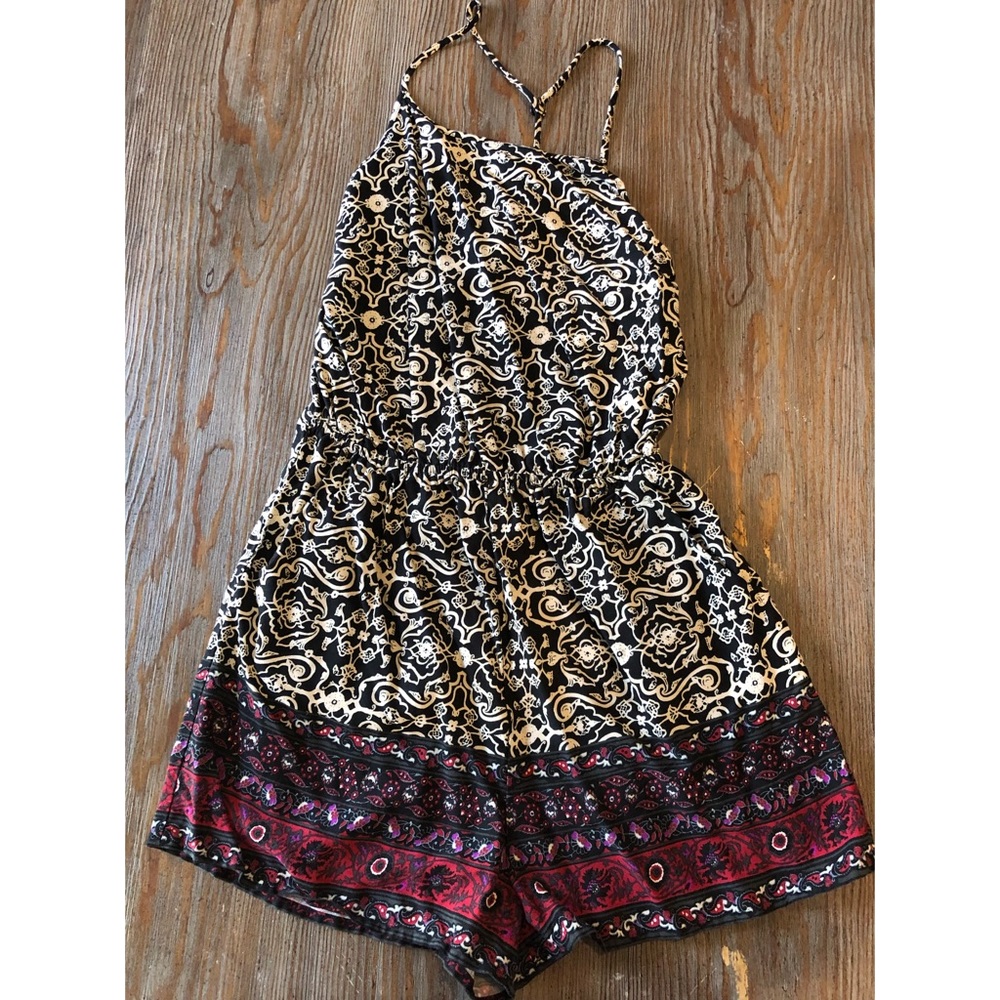 Patterned romper